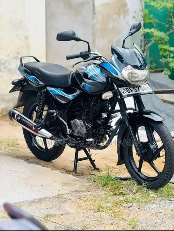 Bajaj Discover 2017