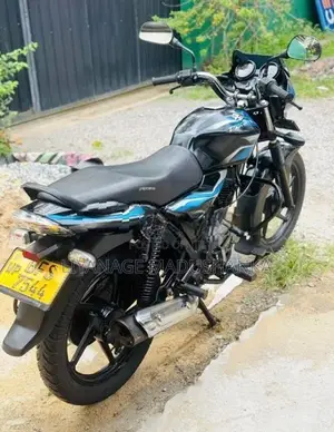 Bajaj Discover 2017