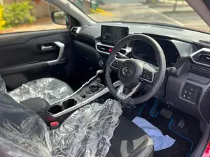 Daihatsu Rocky Premium G Hybrid 2026