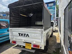 Tata Xenon 2007