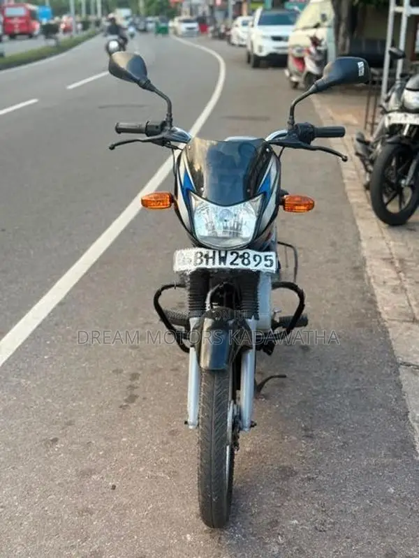 Bajaj CT100 2018