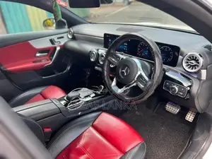 Mercedes Benz CLA 200 AMG Premium Plus 2019