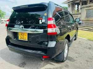 Toyota Land Cruiser Prado TXL 2010