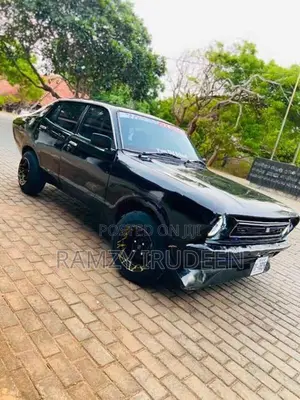 Nissan Sunny B211 1976
