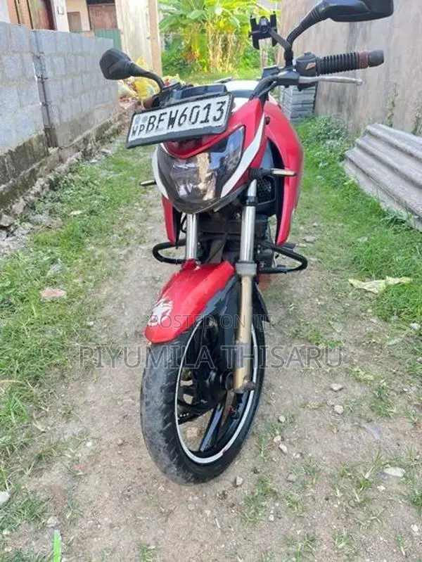 TVS Apache RTR 200 BEW6013 2017