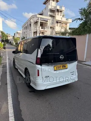 Nissan Serena Highway Star V 2025