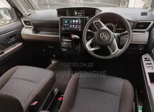 Toyota Roomy 2025