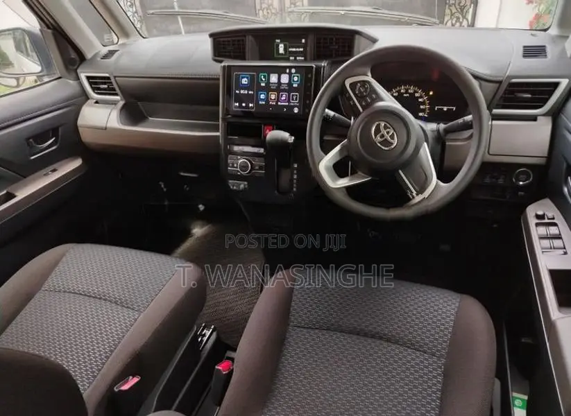 Toyota Roomy 2025