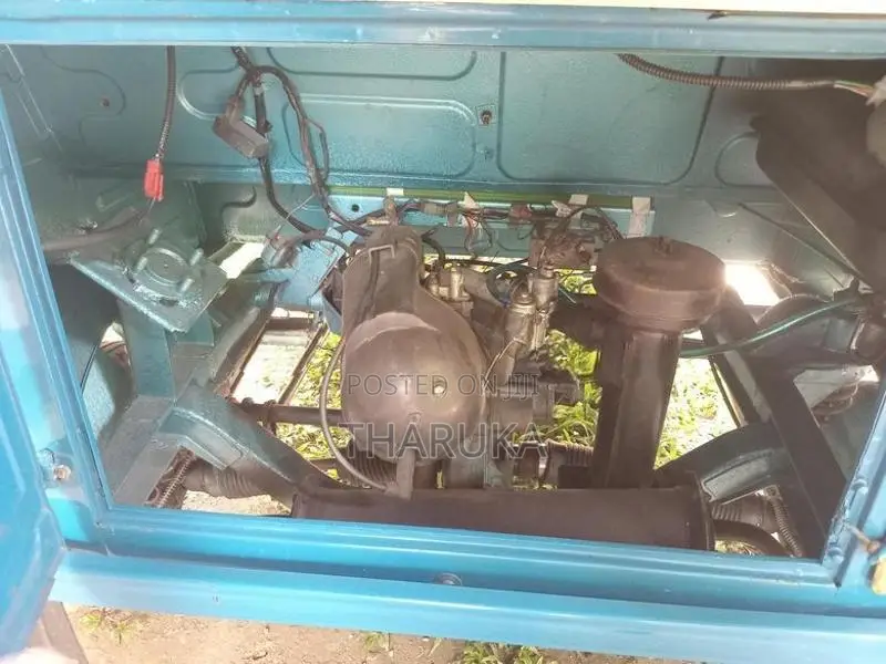 Bajaj RE 2002
