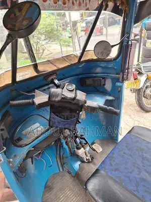 Bajaj RE 2008