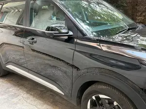 Kia Carens 2025