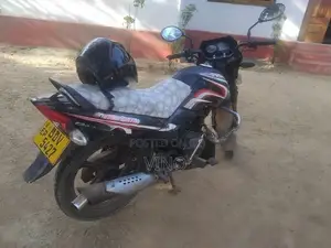 TVS Metro ES 2016