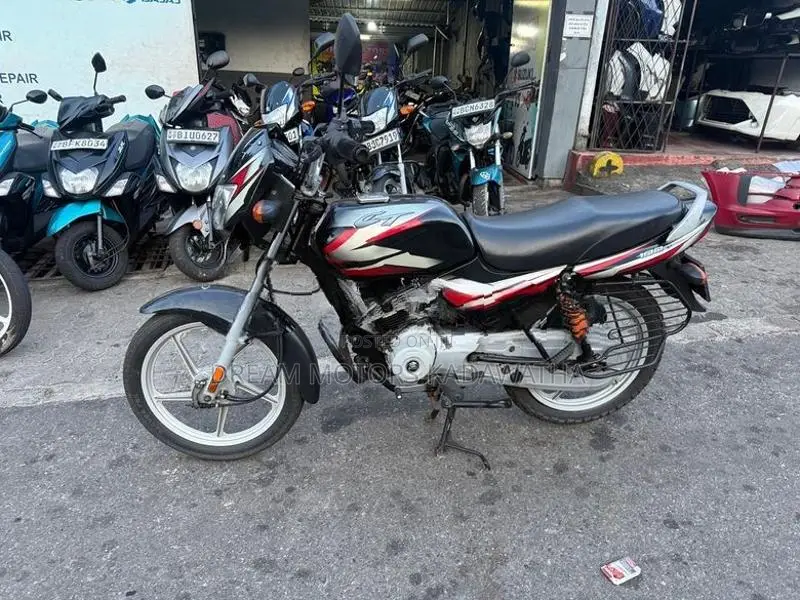 Bajaj CT100 ES 2022