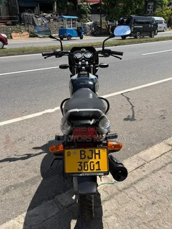 Bajaj CT100 ES 2024