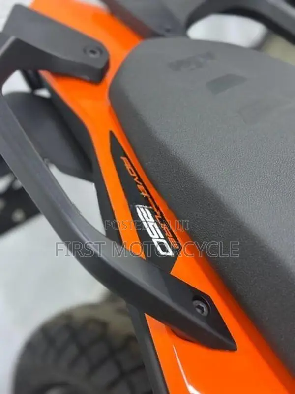 KTM Adventure 250 2025