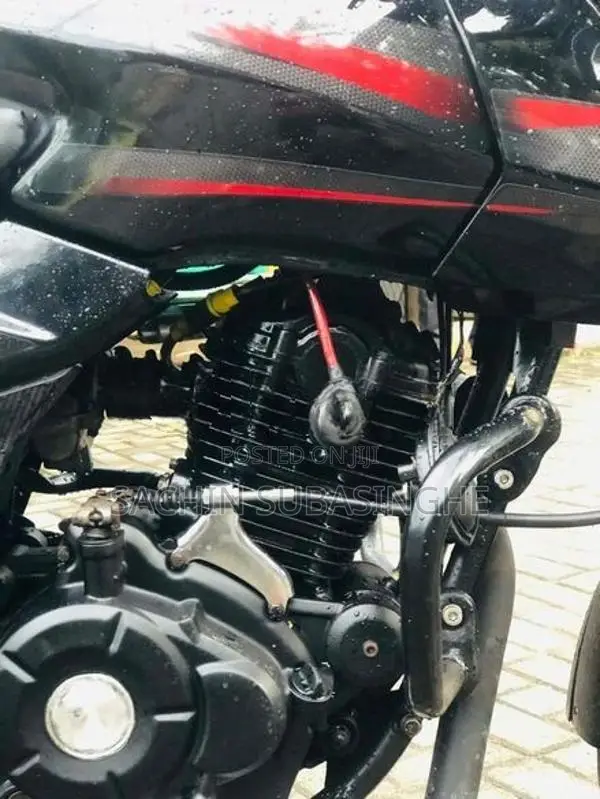 Bajaj Pulsar 180 2012
