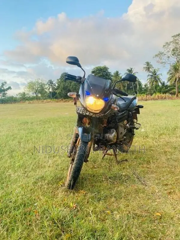 Bajaj Pulsar 150 2016