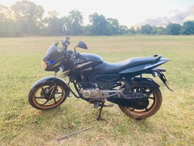Bajaj Pulsar 150 2016