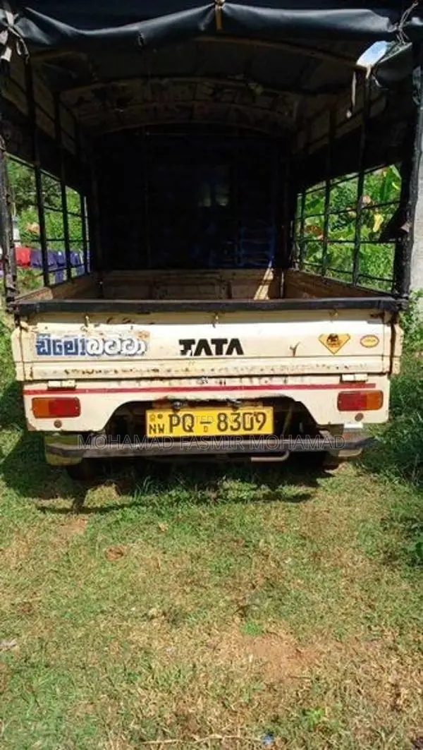 Tata Dimo Batta 2011