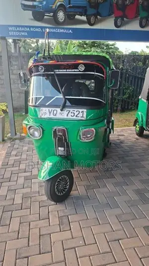 Bajaj RE 4 Stroke 2011