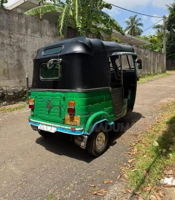 Bajaj RE Three Wheeler 2003