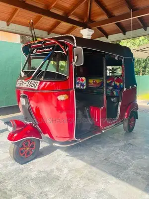 Bajaj RE 2001
