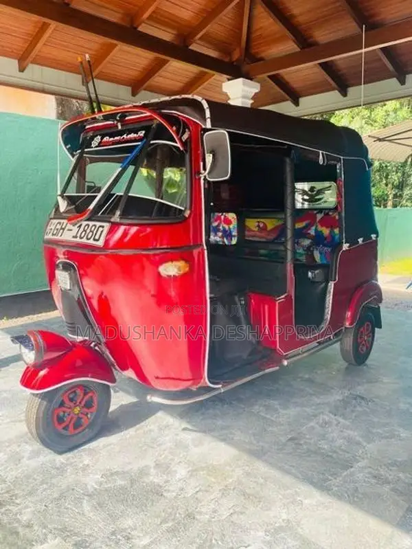 Bajaj RE 2001