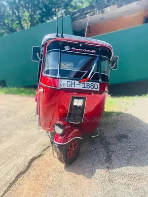 Bajaj RE 2001