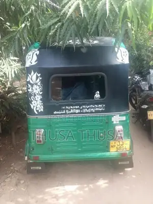 Bajaj RE 2004