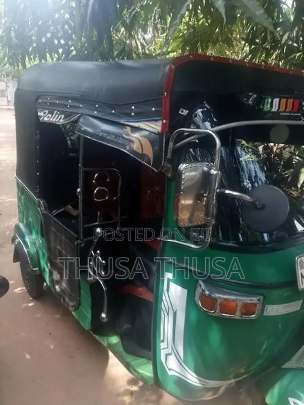Bajaj RE 2004