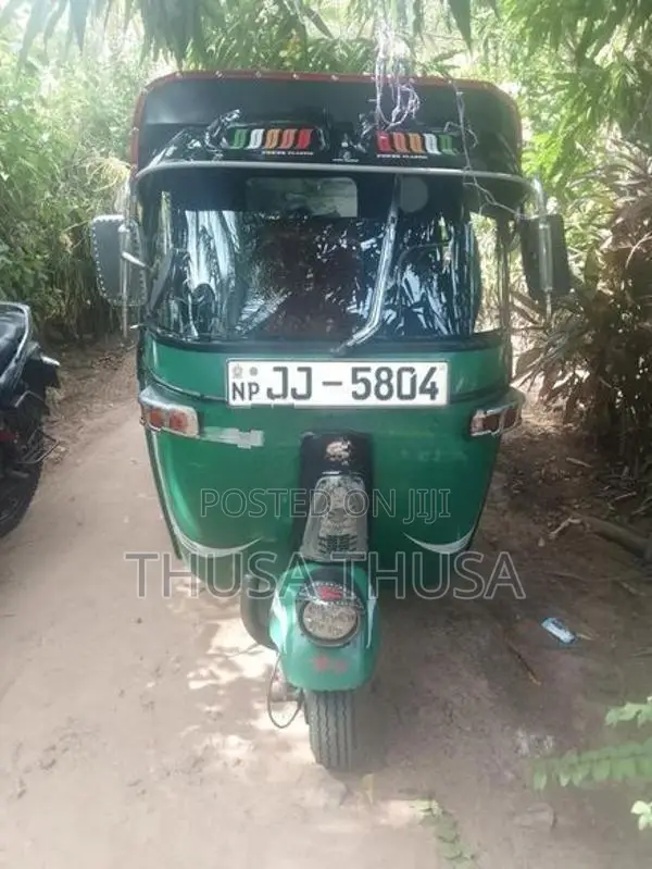 Bajaj RE 2004
