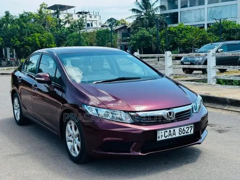 Honda Civic FB1 1.6L I-VTEC 2013