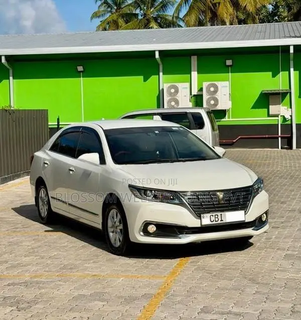 Toyota Premio 260 G Superior CBI 2019