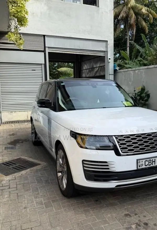 Land Rover Range LWB COMFORT PLUS 2019