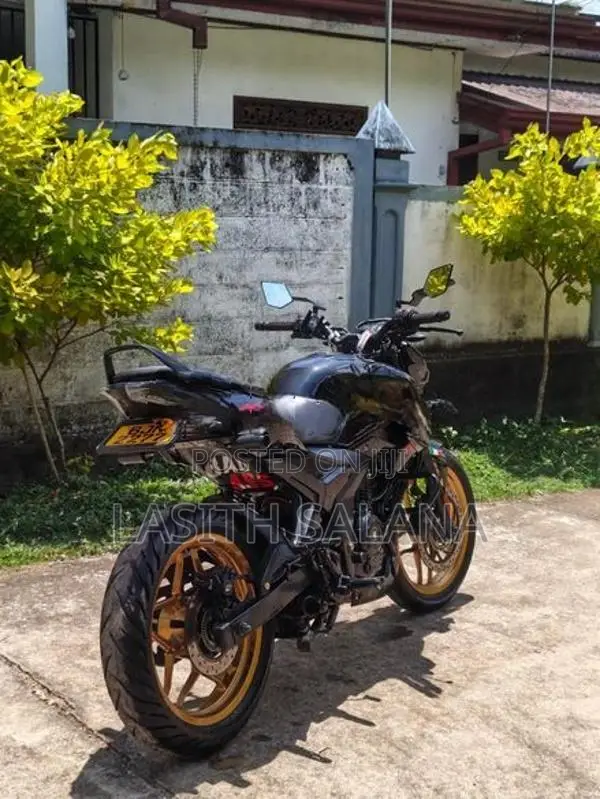 Bajaj Pulsar N160 2024