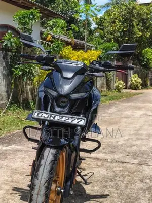 Bajaj Pulsar N160 2024