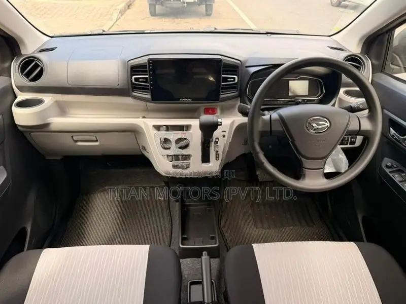 Daihatsu Mira X S A III 2025