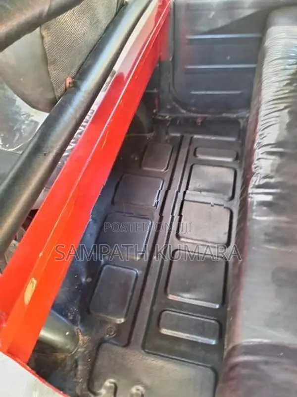 Bajaj RE 2015