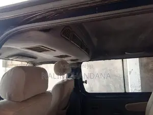 Nissan Caravan E25 2002