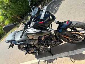 Bajaj Pulsar N160 new 2025
