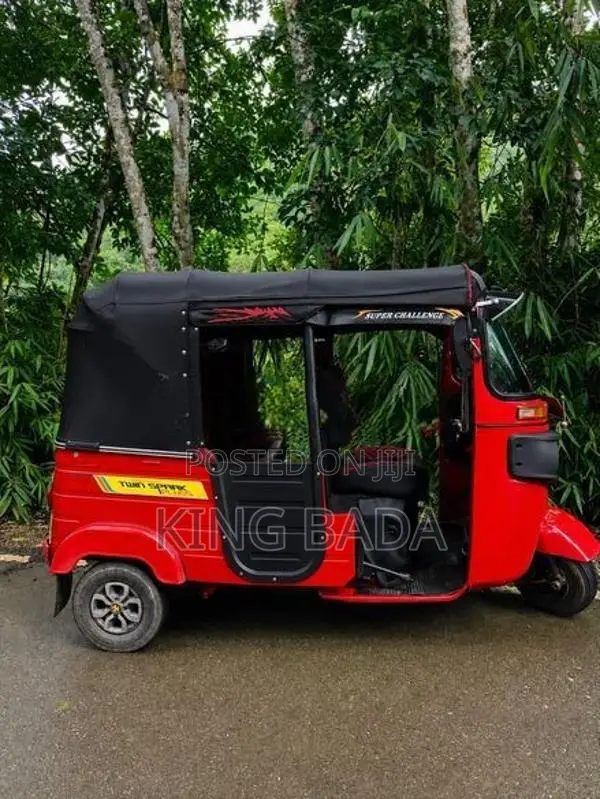 Bajaj RE 4 Stroke 2015