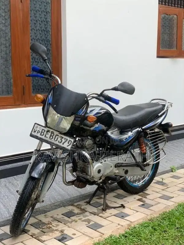 Bajaj CT100 2016
