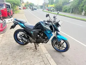 Yamaha FZs V2 2015