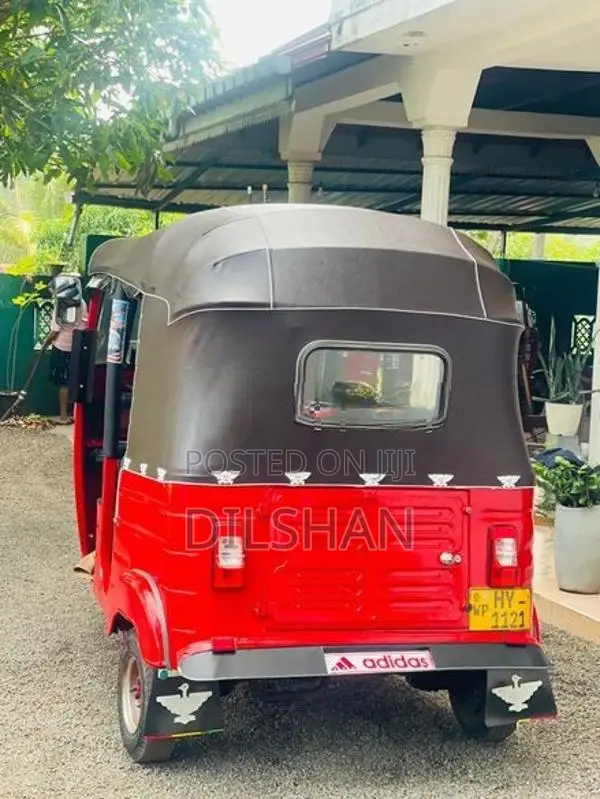 Bajaj RE 2003