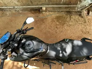 Bajaj Pulsar N160 premium 2025