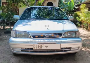 Toyota Corsa 1998 Silver