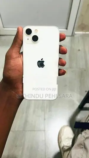 Apple iPhone 13 (Used)