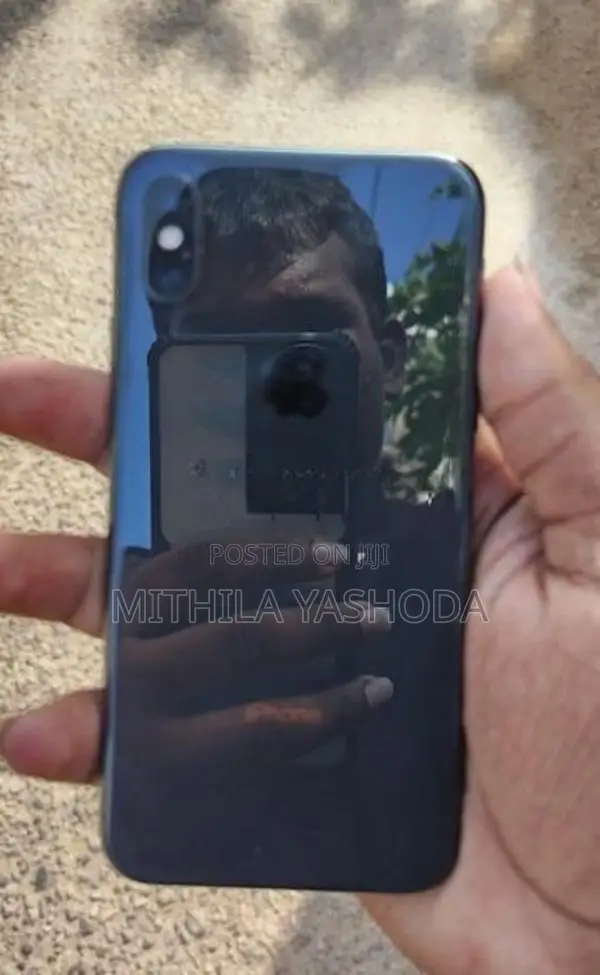 Apple iPhone X (Used)