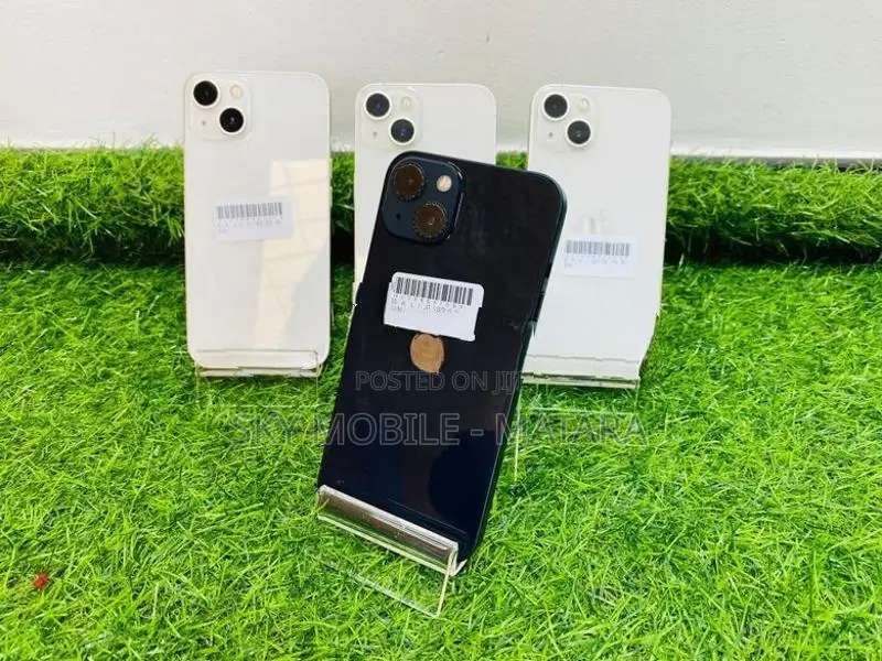 Apple iPhone 13 128GB (Used)