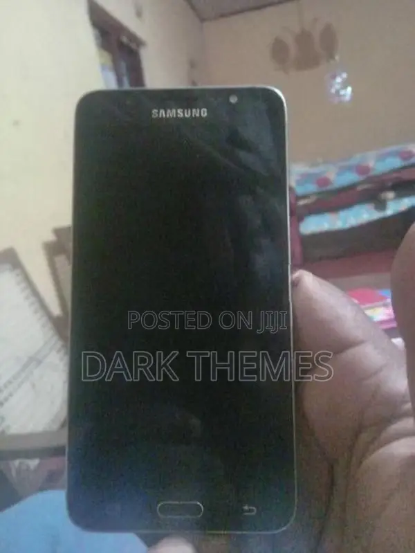 Samsung Galaxy J7 (Used)